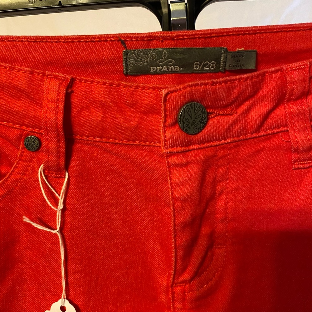 EUC prAna denim jeans. Size 6. - Picture 5 of 13